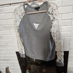 Charming Gray Sweatshirt with Lace Sleeves
